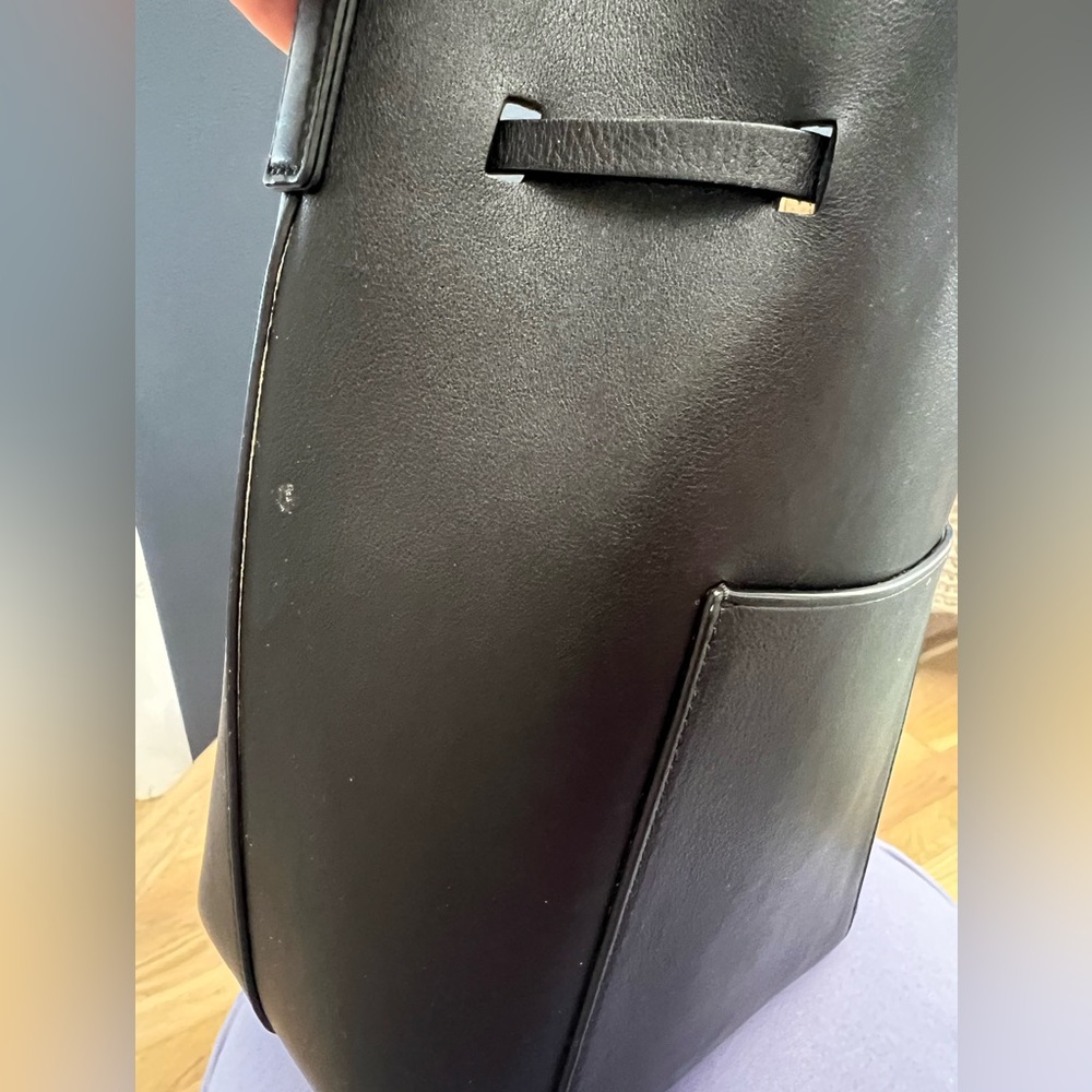 Black Micheal Kors Women's Bag - Picture 8 of 12